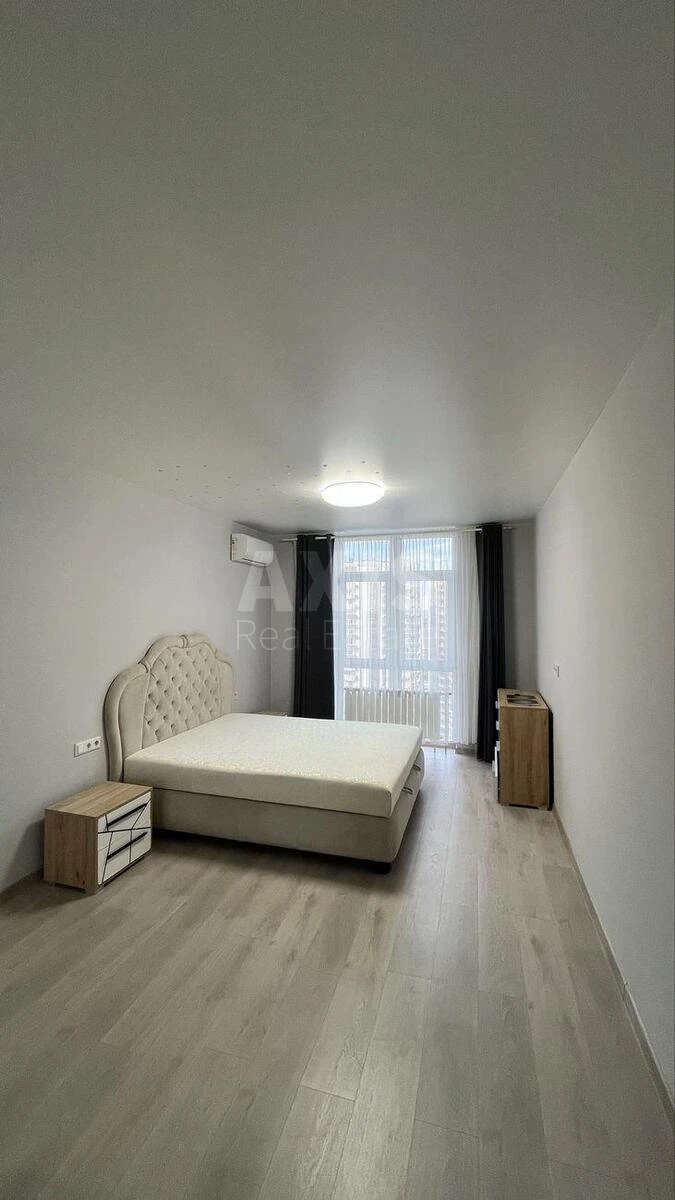 2k apartment vul. Mykil's'ko-Slobids'ka 10690132