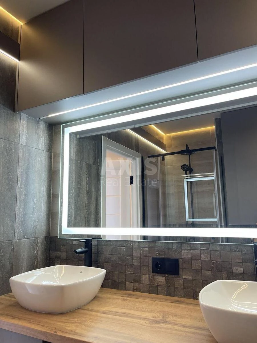 2k apartment nab. Dniprovs'ka 20А7097617