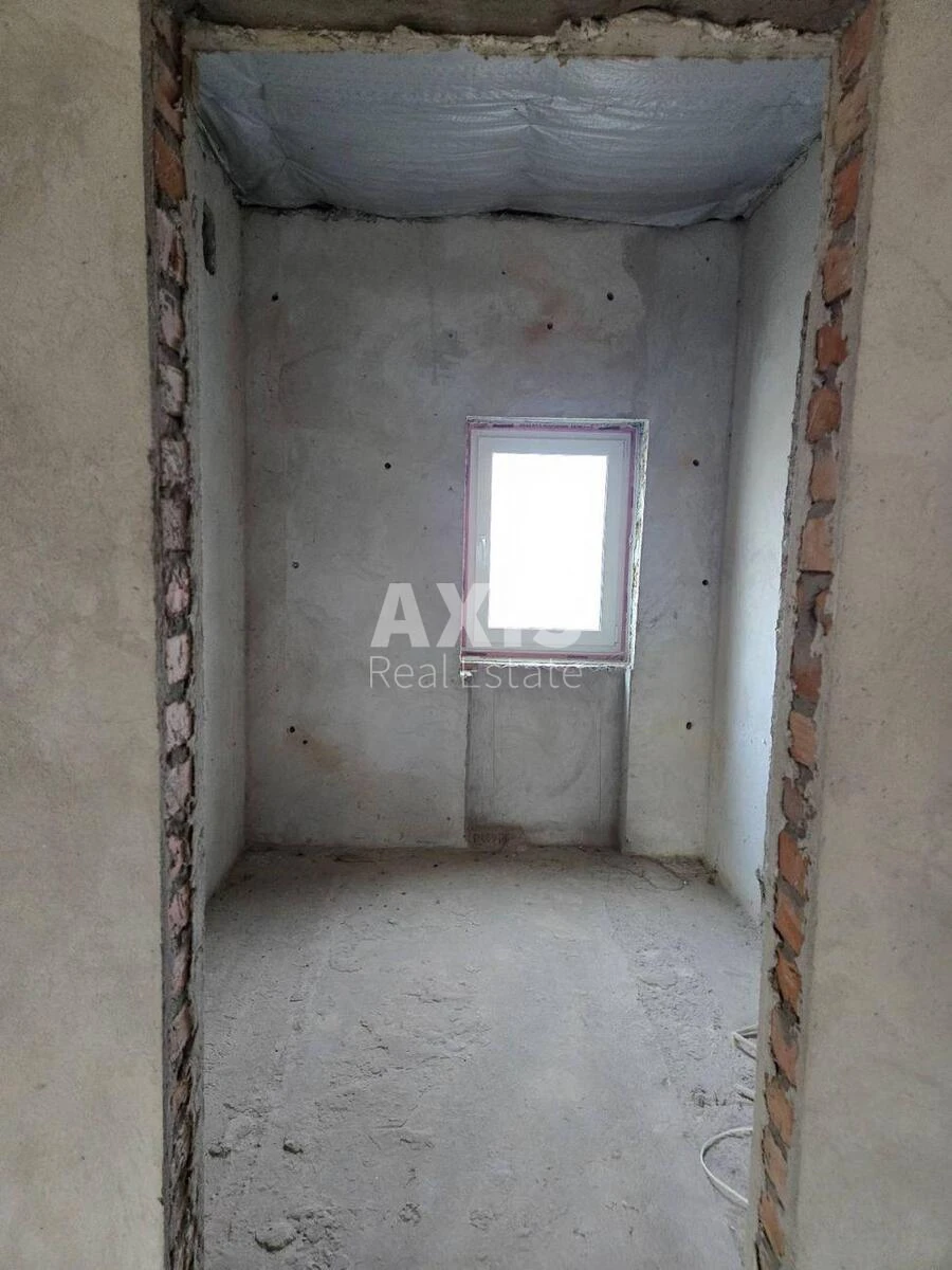 Дoм ул. 16-я Садовая, 280м2, город Киев608015