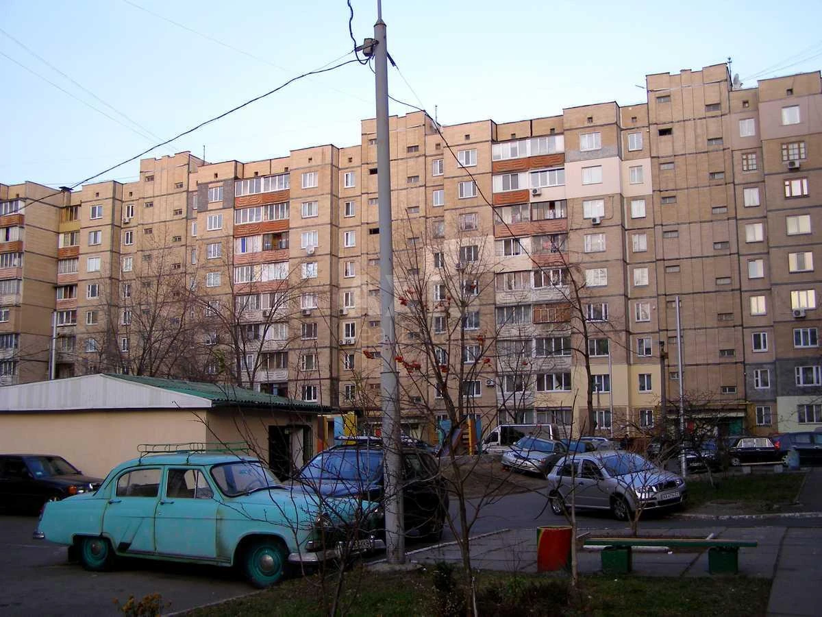 1к квартира пр-т Бажана Николая 7А7060919