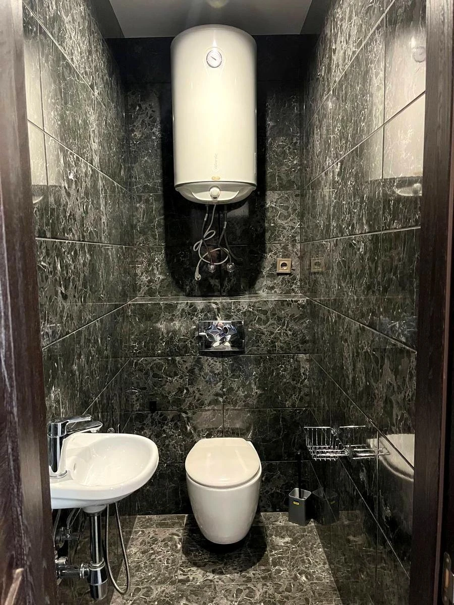 3k apartment vul. Radchenka Petra 107040412