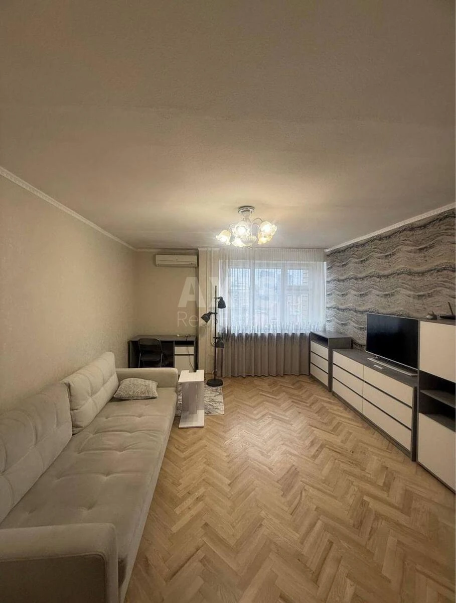 3к квартира ул. Антоновича 103А696250