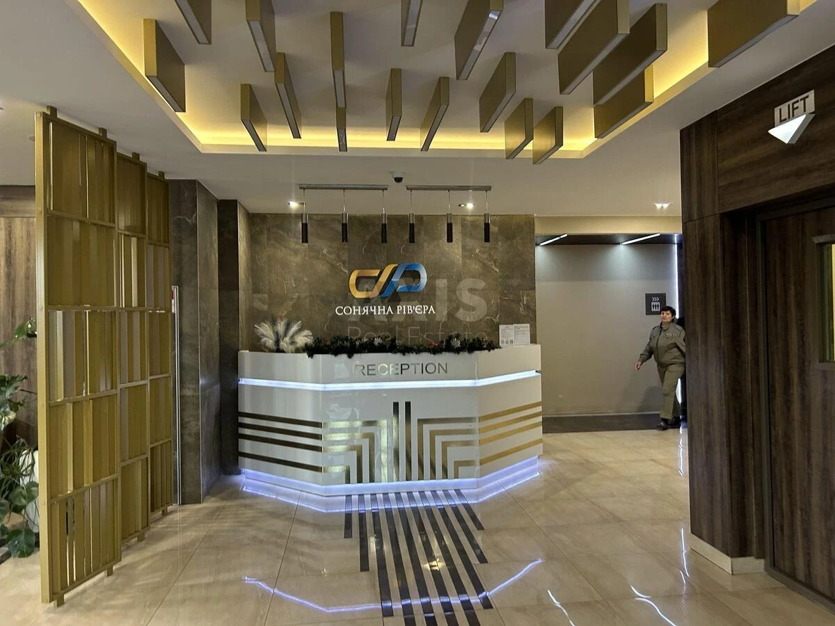 Office vul. Mykil's'ko-Slobids'ka 3Б, 175m27121621