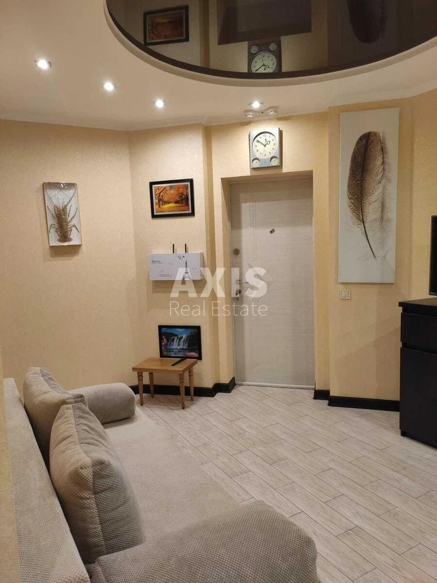 1k apartment vul. Revuc'kogo Seven B690774