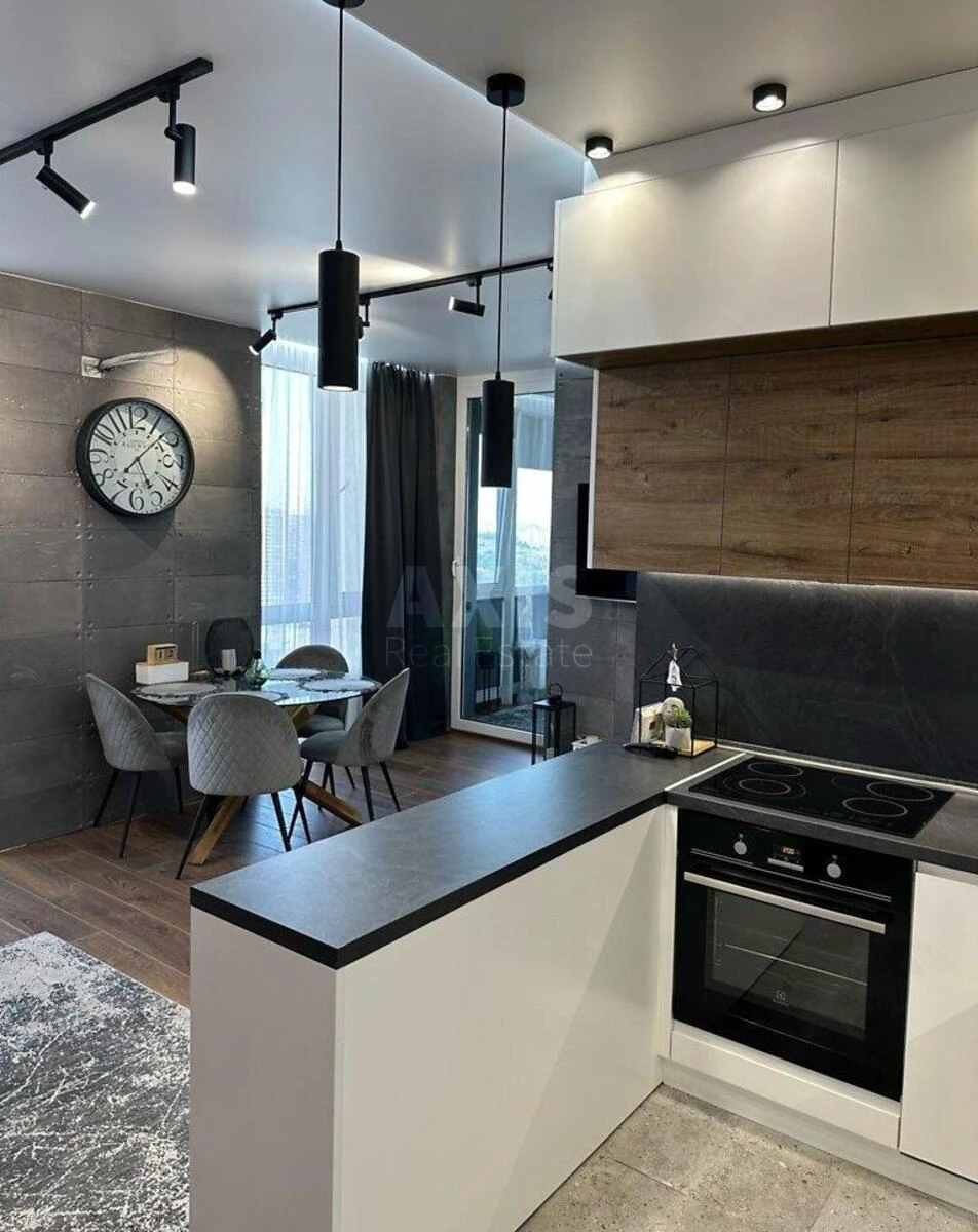 3k apartment vul. Zarichna 4, корп. 1718910