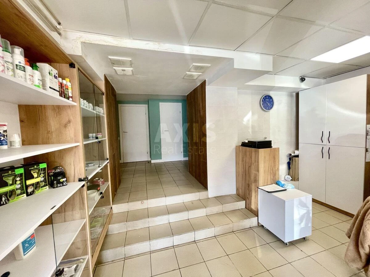 Объект торговли пр-т Лобановского 4, 220м2694573
