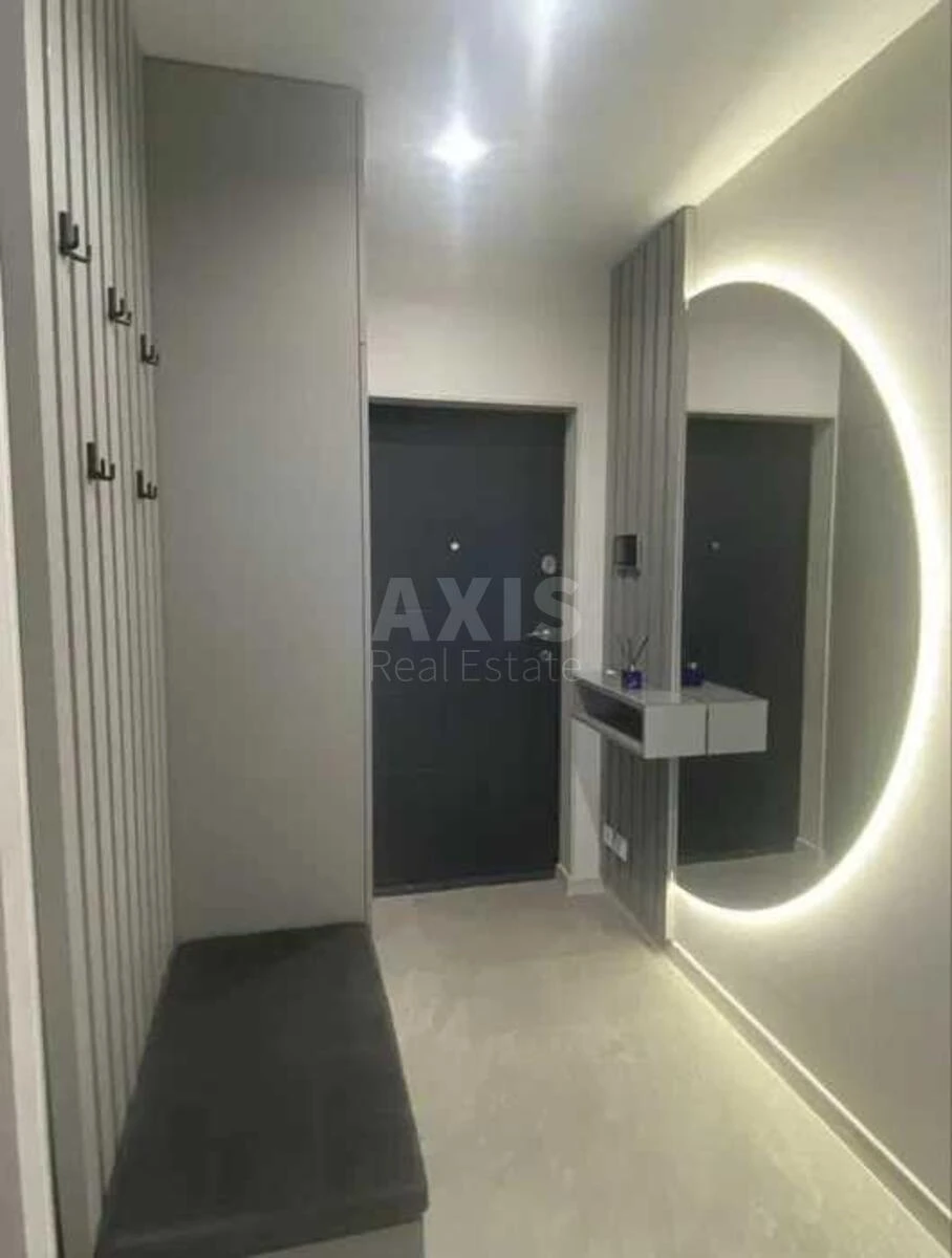 1к квартира пр-т Берестейский 11692854