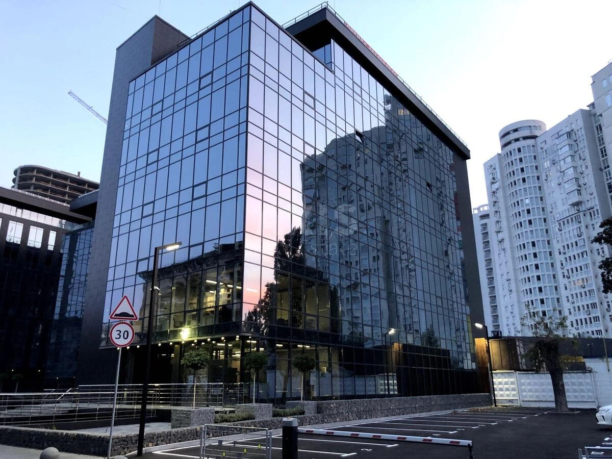 Office vul. Tovarna 1, 534m271189