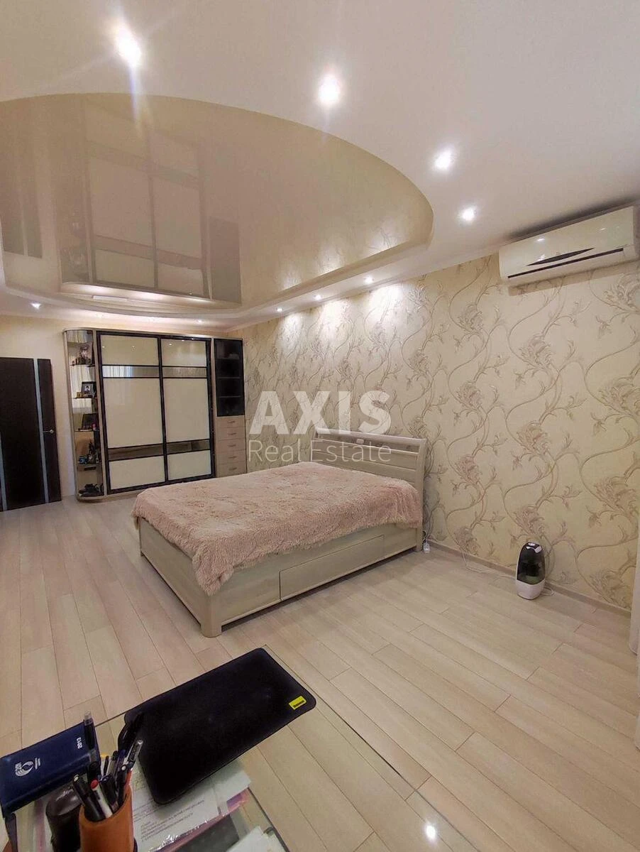 1k apartment vul. Revuc'kogo Seven B690775