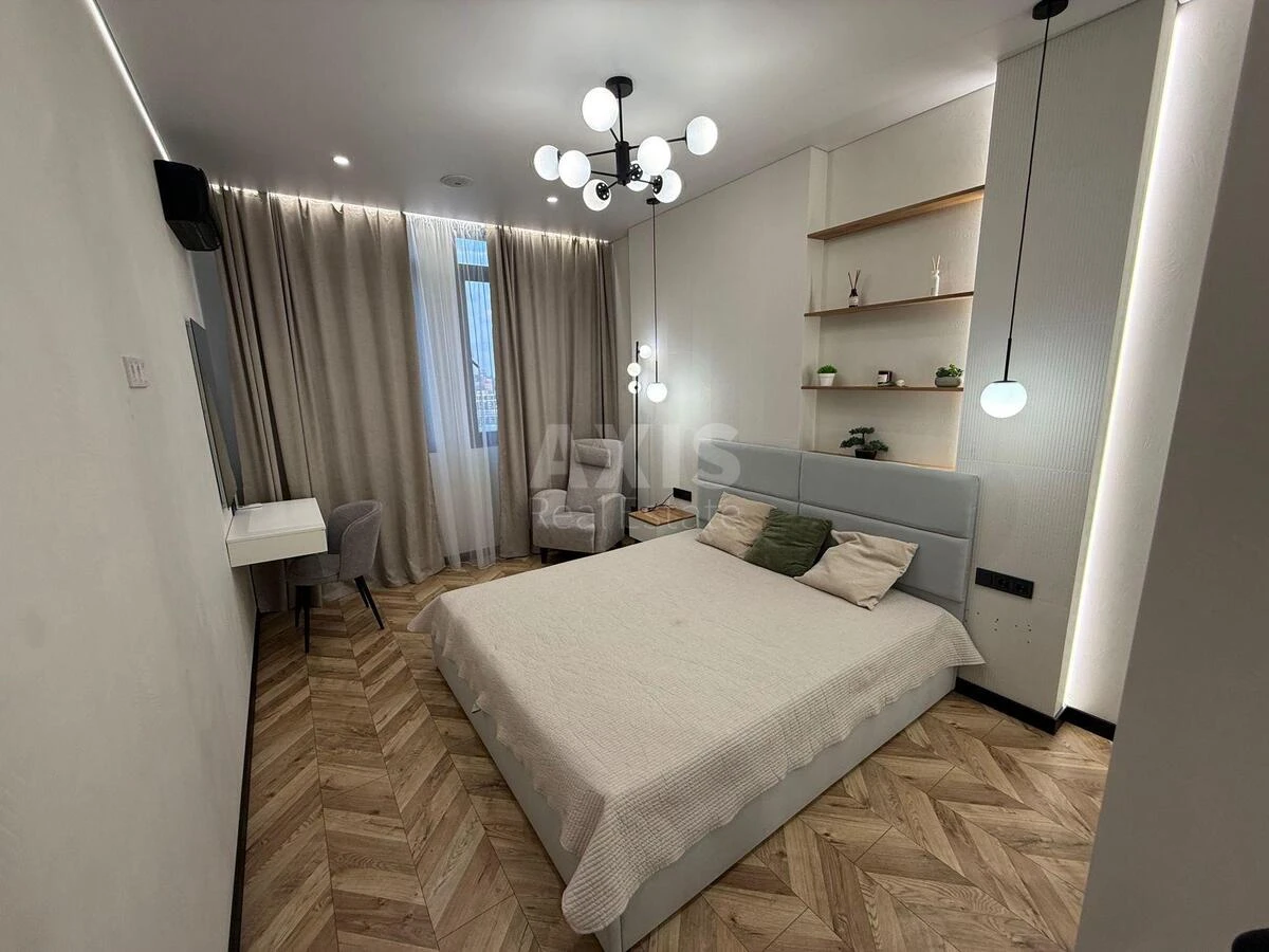 2k apartment pr-t Berestejskij 11Б697733