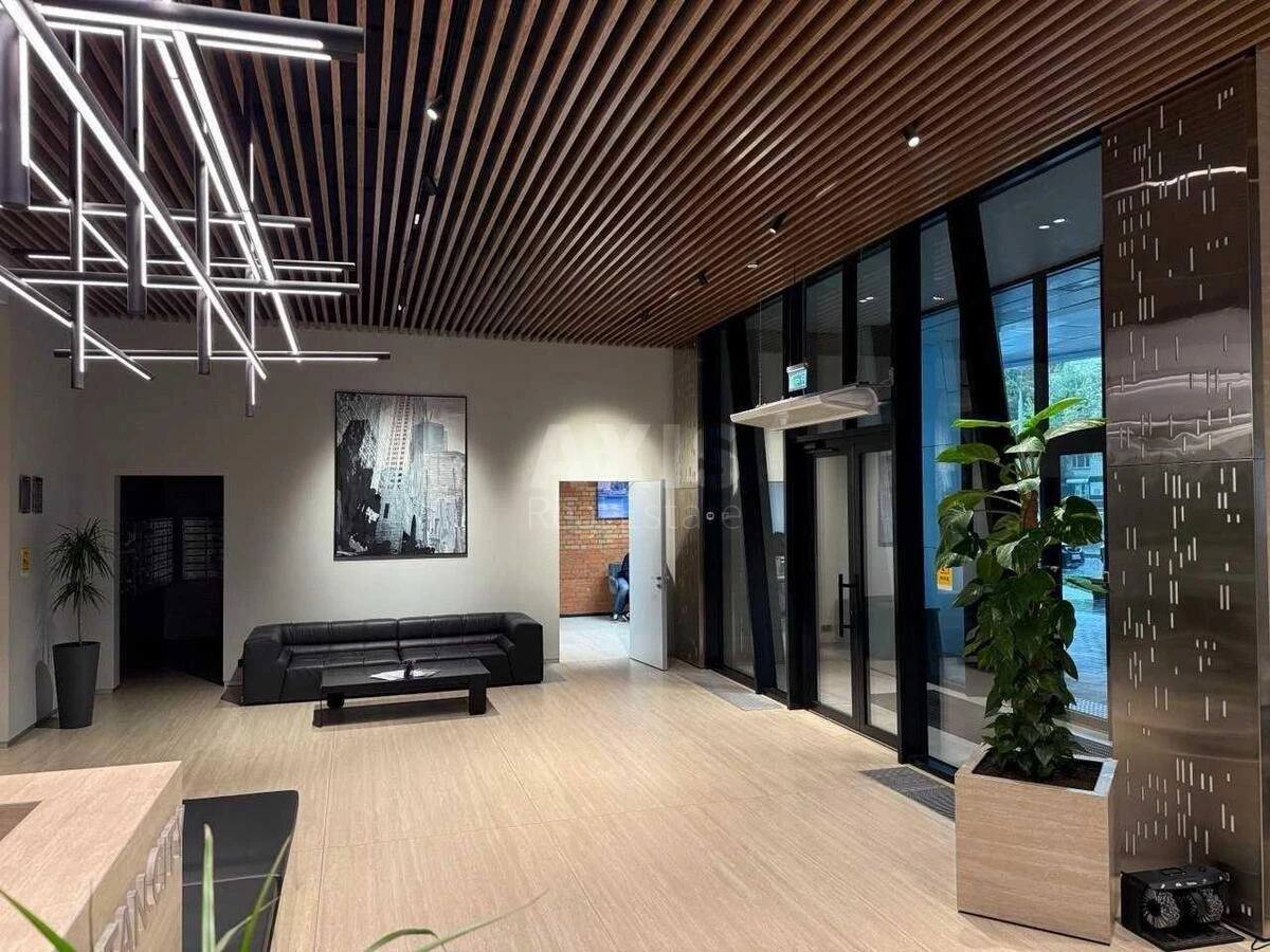 1k apartment pr-t Berestejskij 11692855