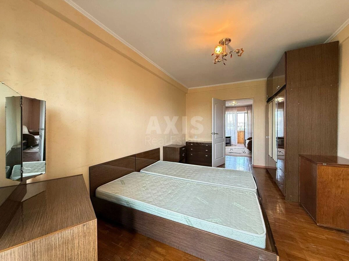 3k apartment vul. Serafymovycha 13710789