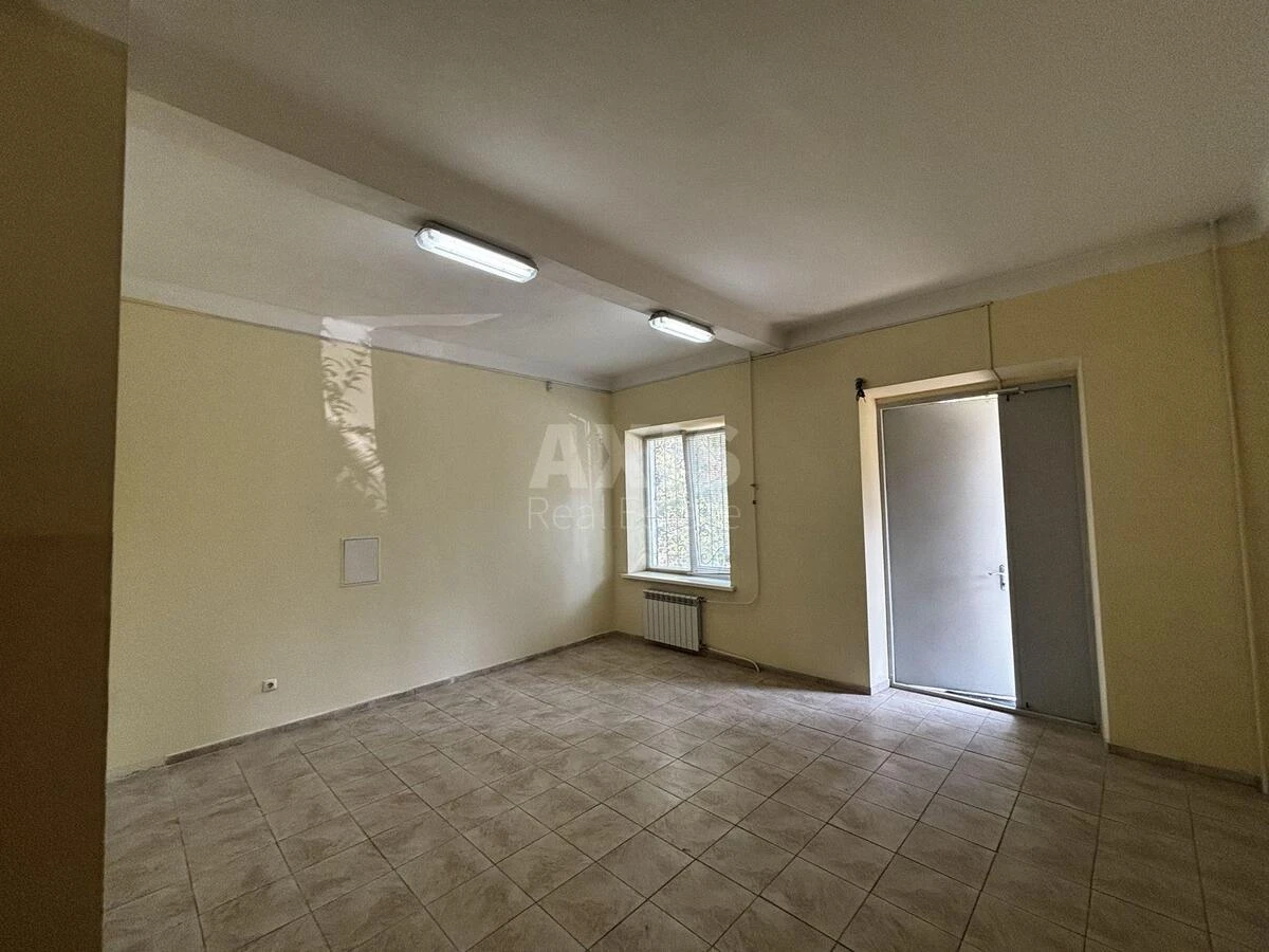 Объект торговли ул. Дмитрия Багалия 2, 60м2685990