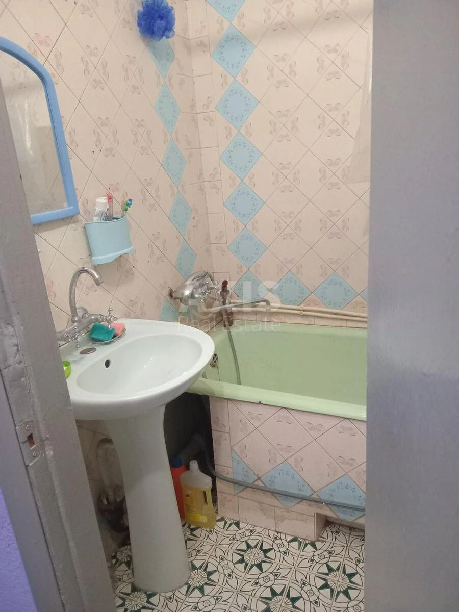 2k apartment vul. Boryspil's'ka 32711416