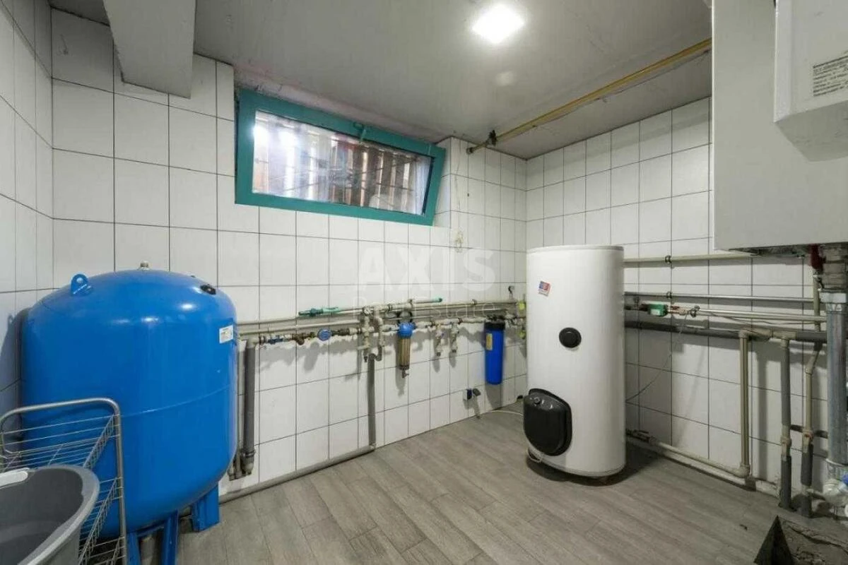 Дoм ул. Локомативная, 340м2, город Киев6402215