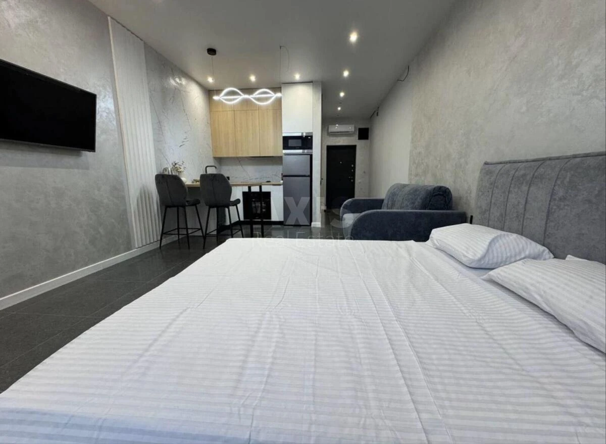 1k apartment pr-t Berestejskij 5В697960
