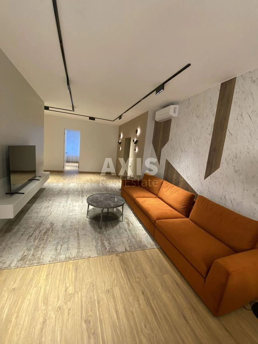 5k apartment vul. Buslivs'ka 125147012