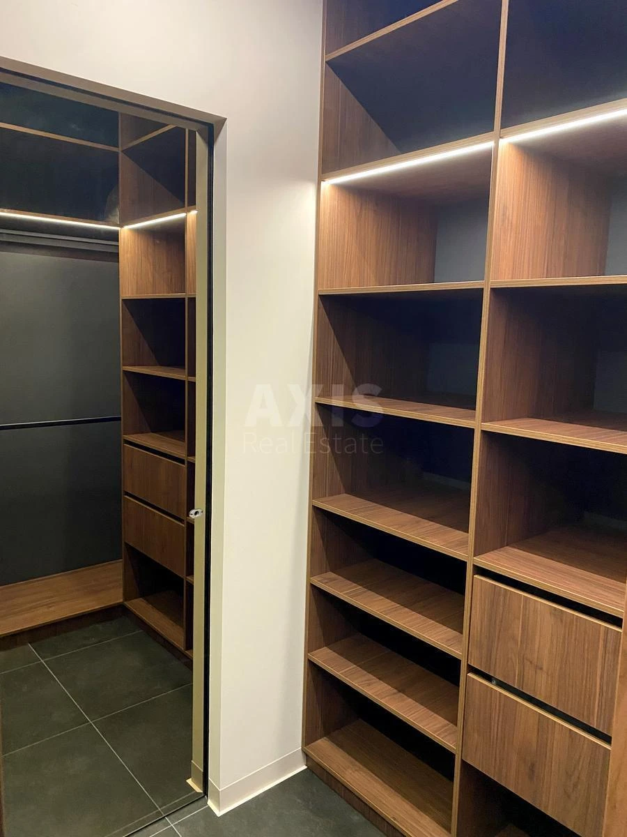 2к квартира ул. Антоновича 1036735915