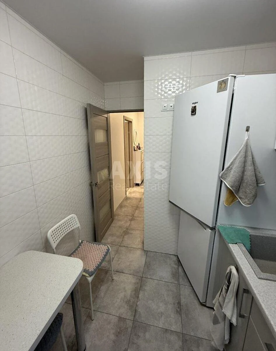 1k apartment vul. Rosijs'ka 31Б696831