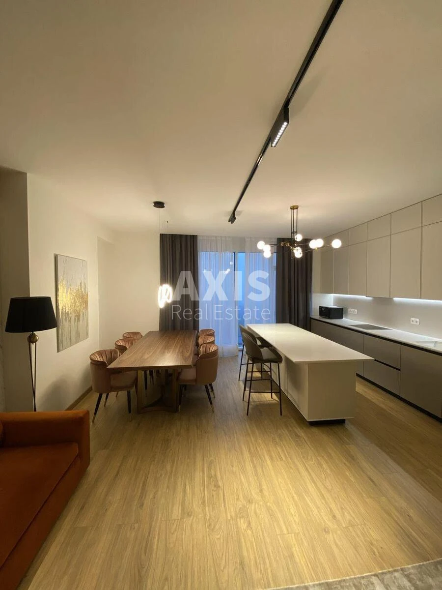 5k apartment vul. Buslivs'ka 125147013