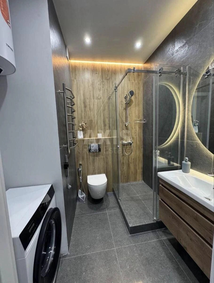 1k apartment pr-t Berestejskij 5В697962