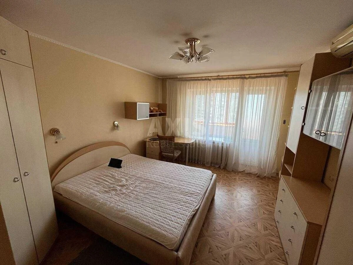 4к квартира ул. Левко Лукьяненко 13А708396