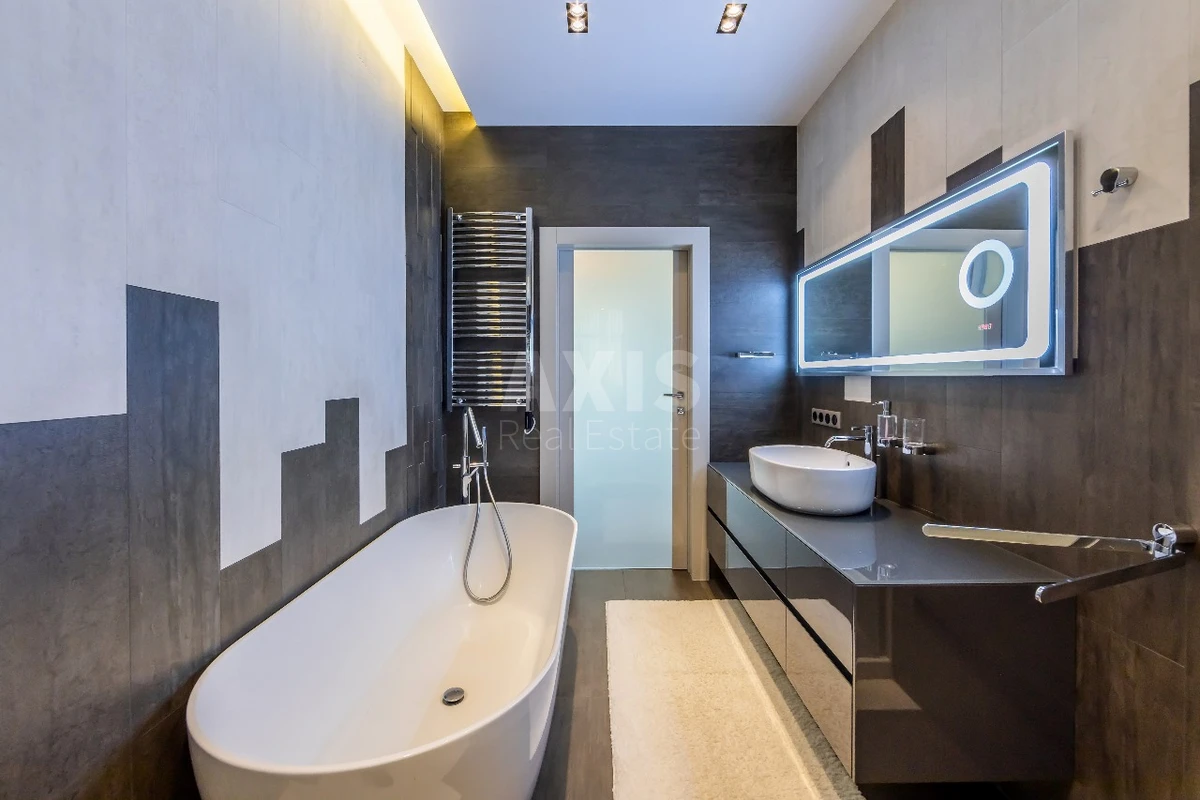 3k apartment vul. Glybochyc'ka 32Б6106017