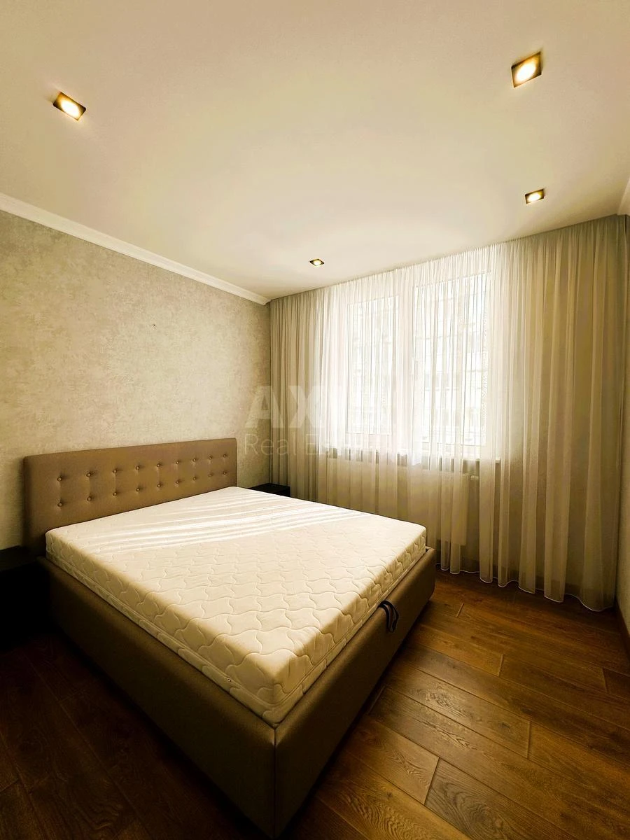 2k apartment vul. Yulia Zdanovska 48665594