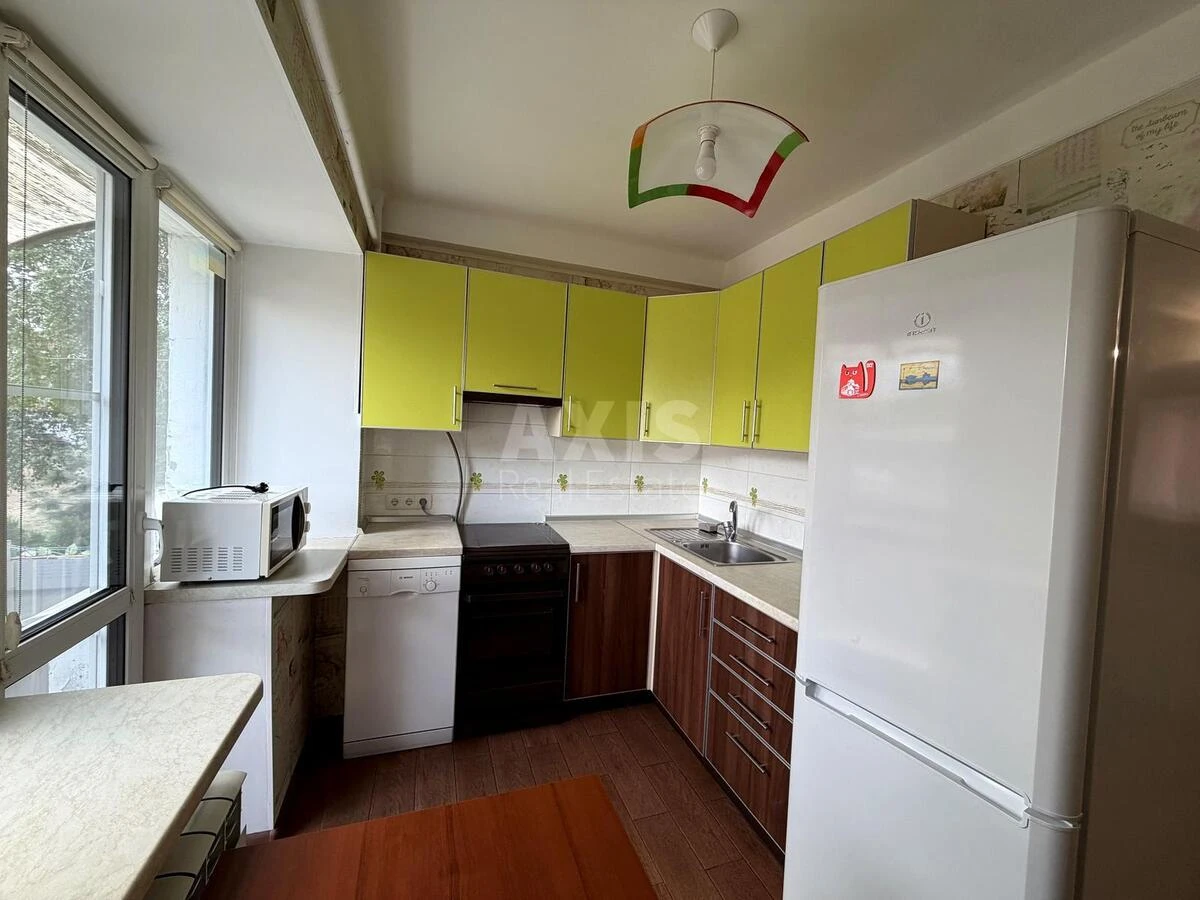 2k apartment pr-t Berestejskij 2269924
