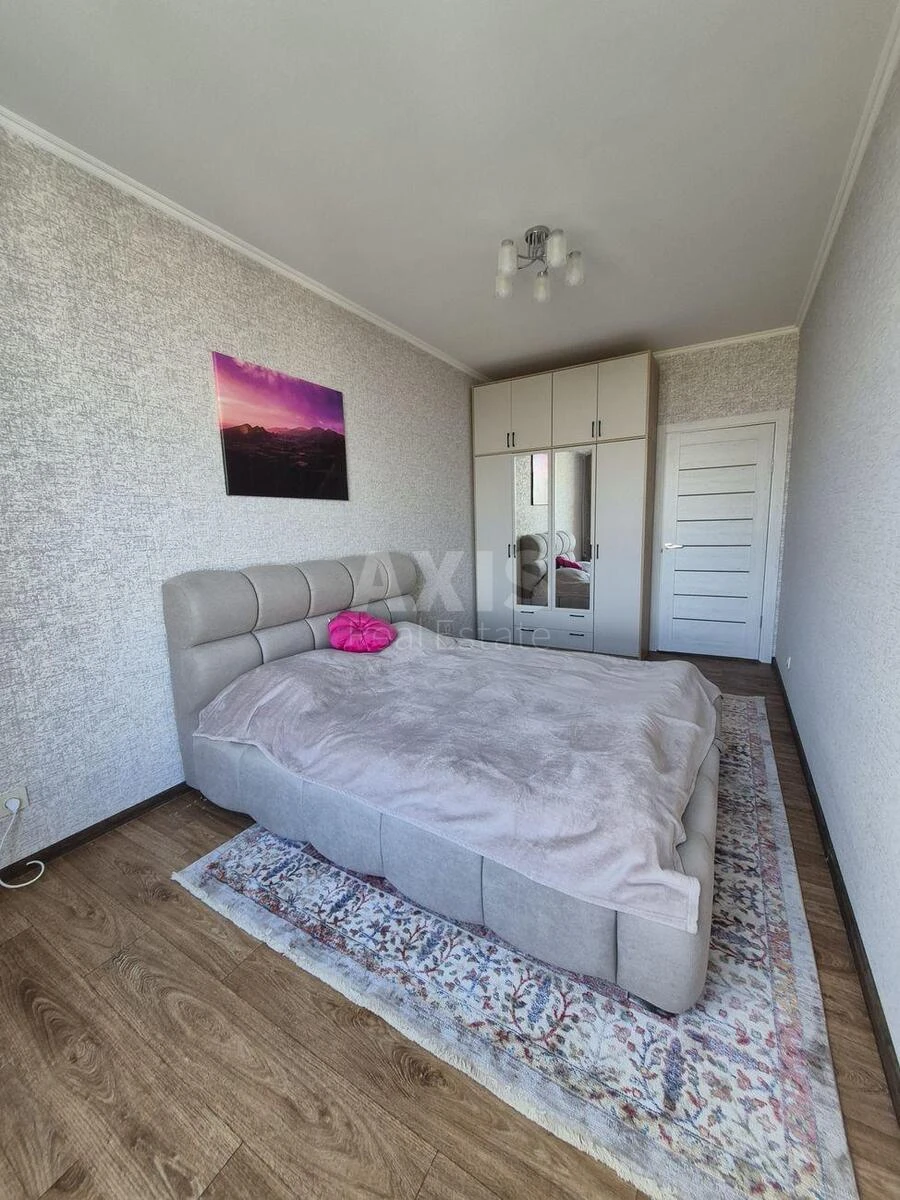 2к квартира пр-т Глушкова Академика 42699304