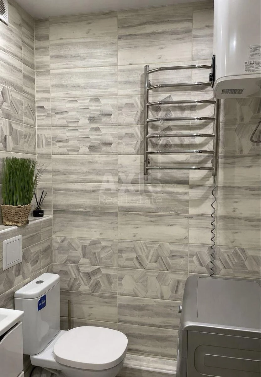 1k apartment vul. Oleksandrivs'ka 1701259