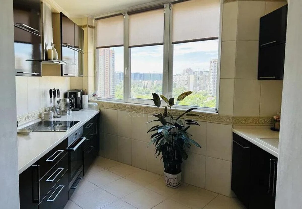 3k apartment pr-t Grygorenka Petra 5688761