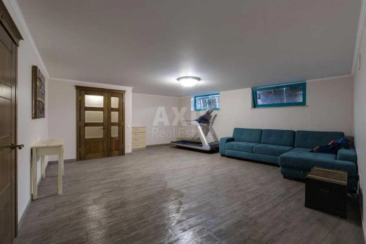 House vul. Lokomotyvna, 340m2, Kyiv city6402216