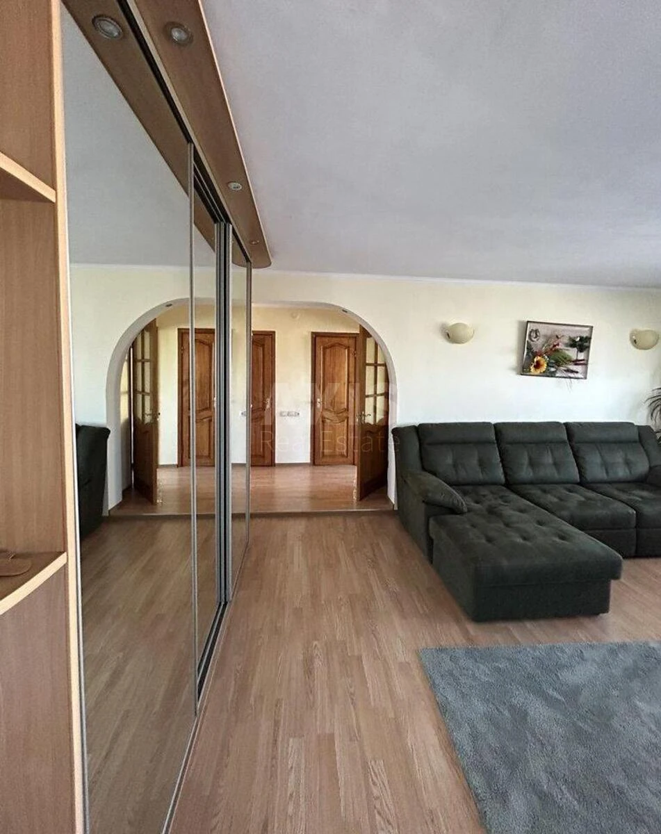 3k apartment vul. Novopyrogivs'ka 31697534