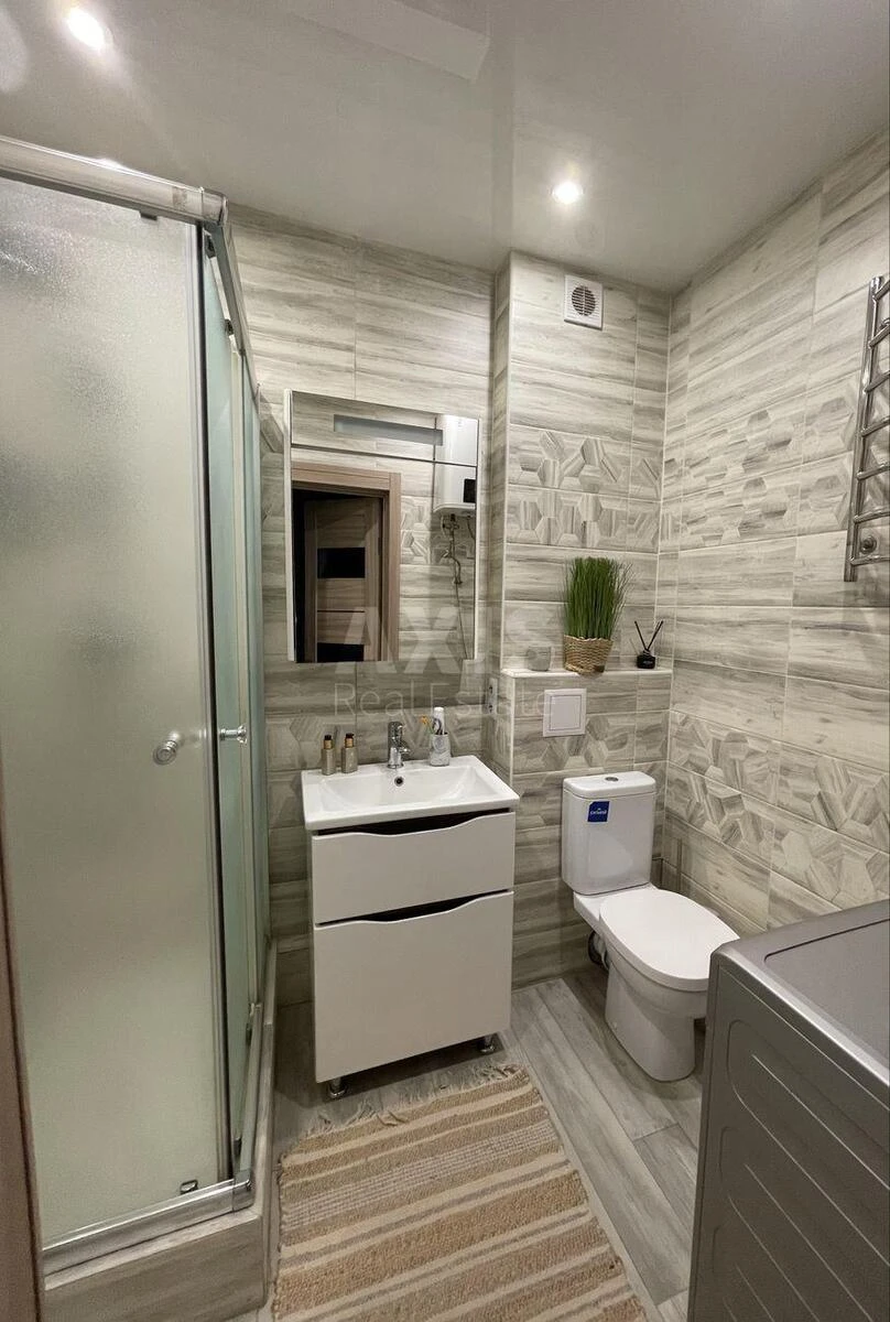 1k apartment vul. Oleksandrivs'ka 17012510