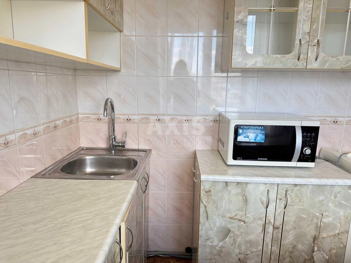 3k apartment vul. Serafymovycha 13710780