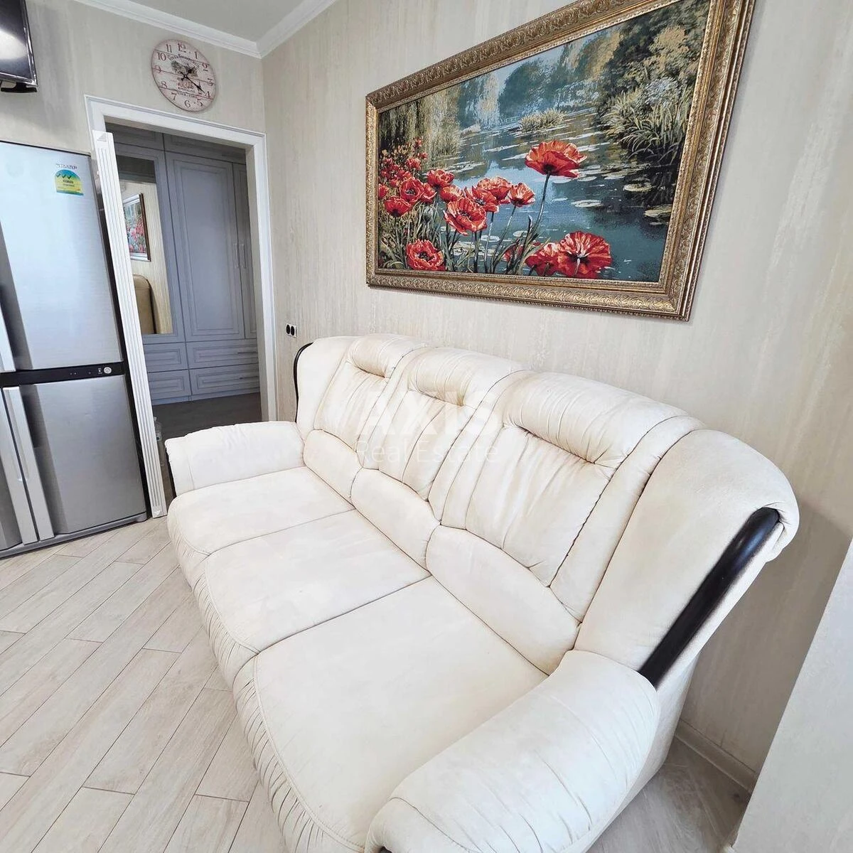 2k apartment vul. Radystiv 32688636