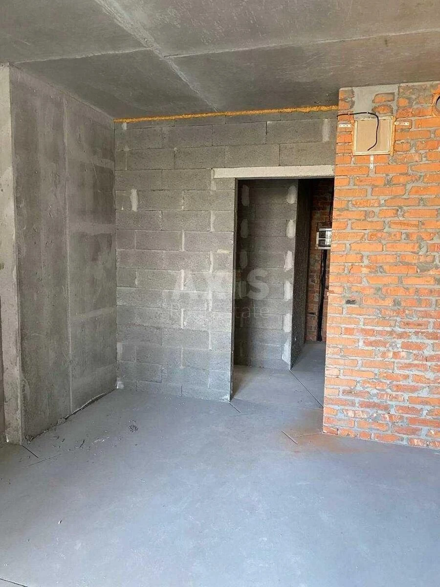 2к квартира ул. Александра Олеся 8/17700703
