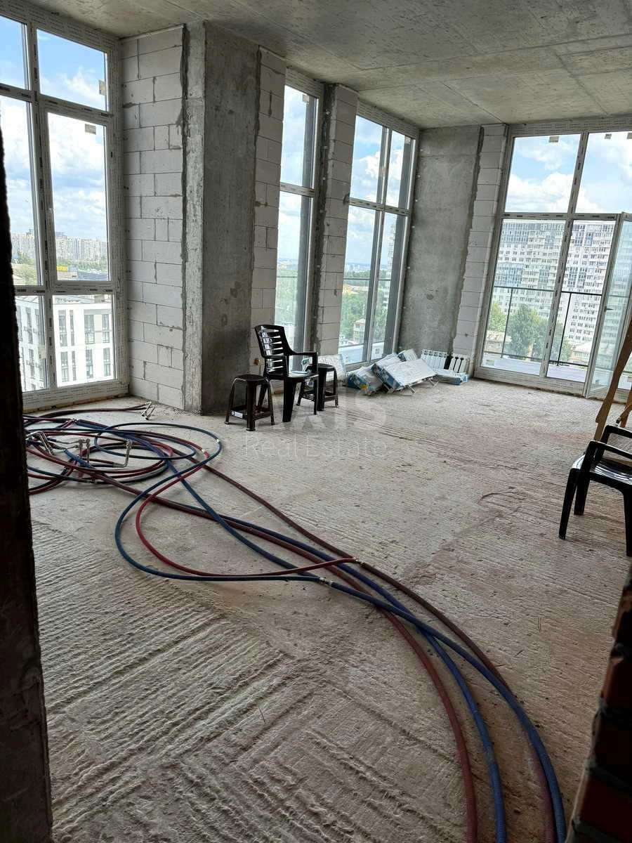 3k apartment vul. Saljutna 2Б709081