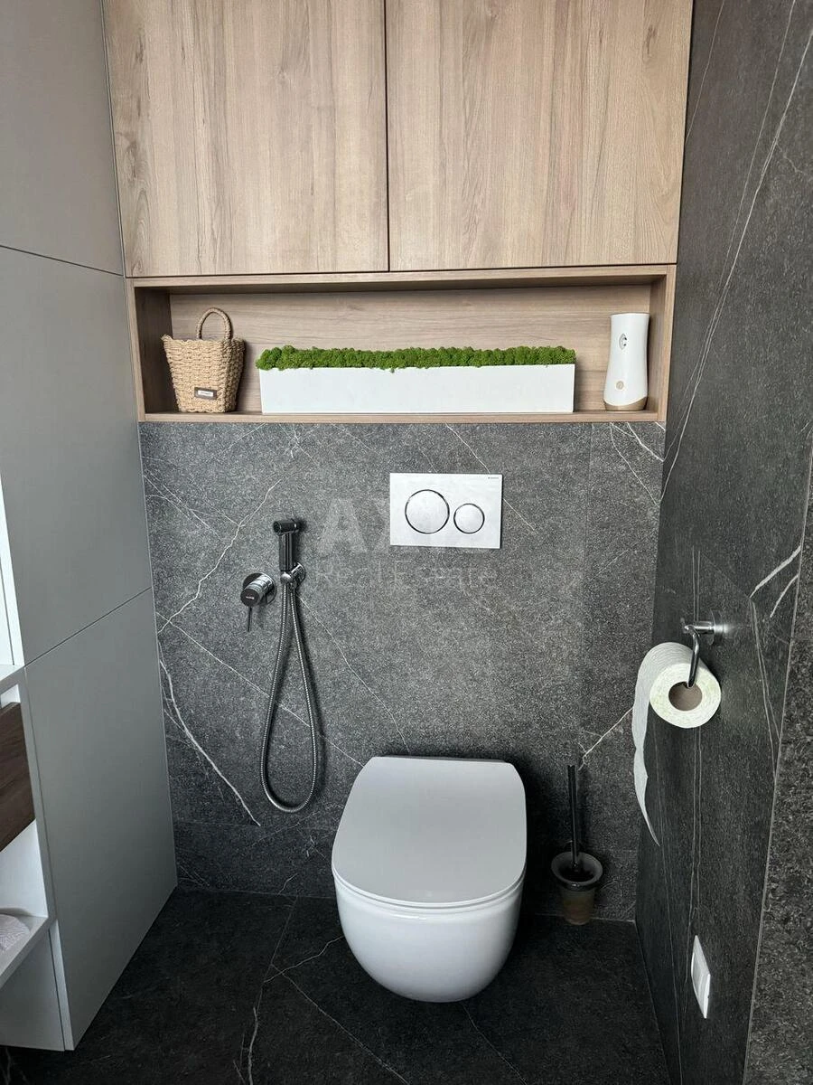 2k apartment vul. Saljutna 2Б7136511