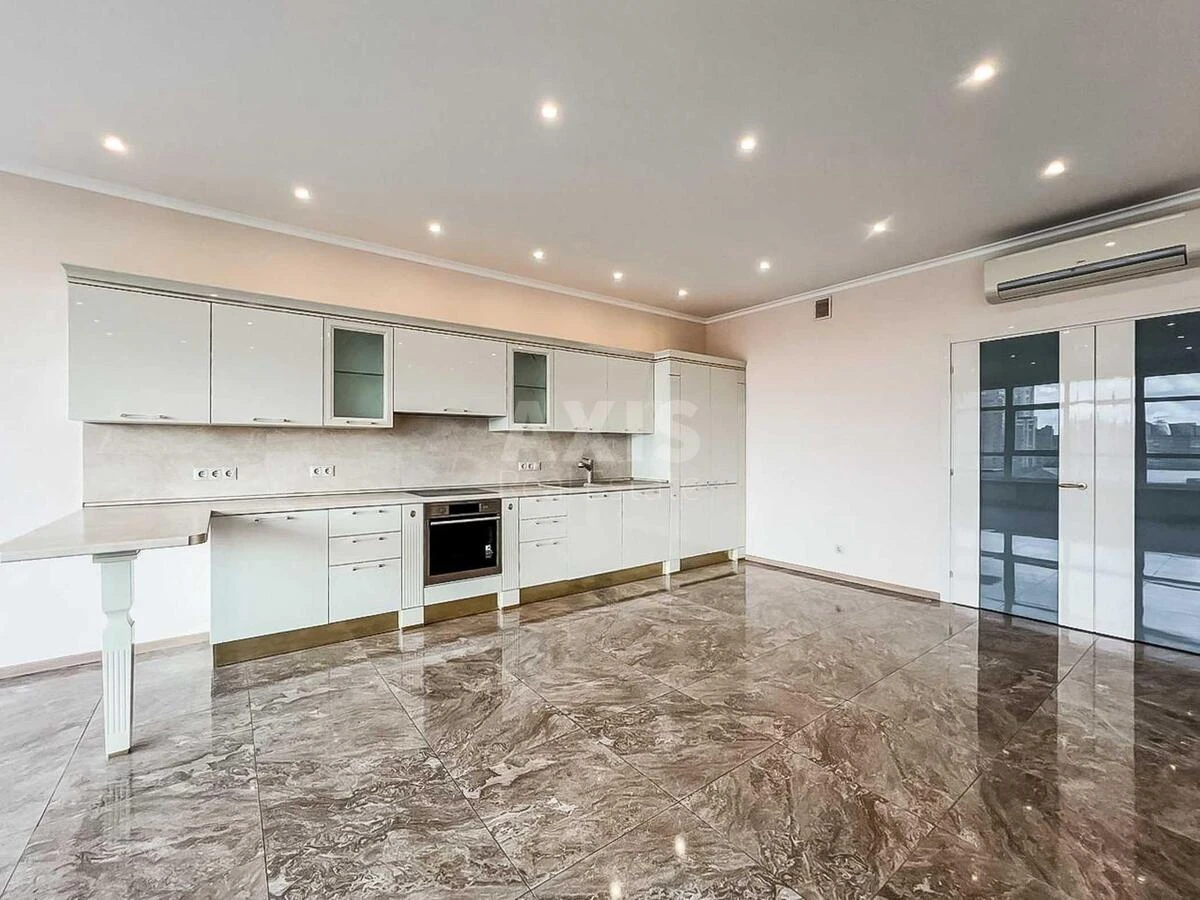4k apartment uzv. Klovs'kyj 7А711615