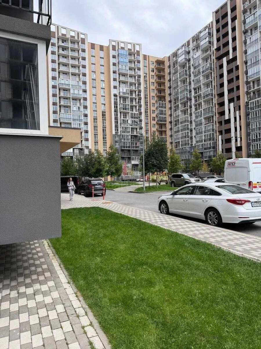 Объект торговли ул. Заболотного Академика 148, 88м2711873