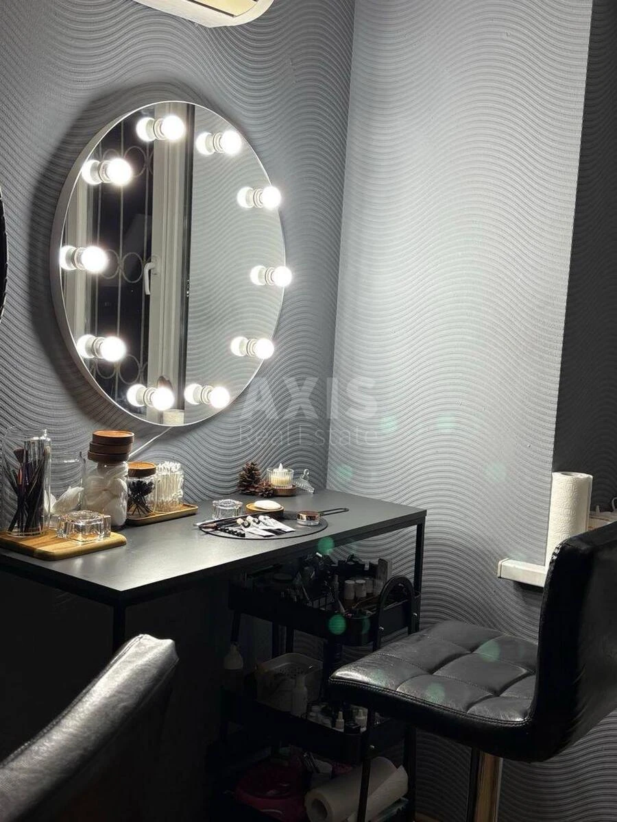 Office vul. Dragomanova 31, 42m2700045
