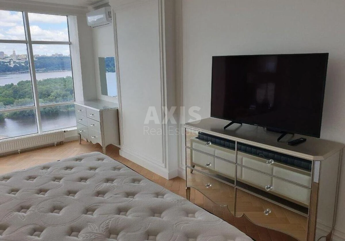 4k apartment nab. Dniprovs'ka 1А689826