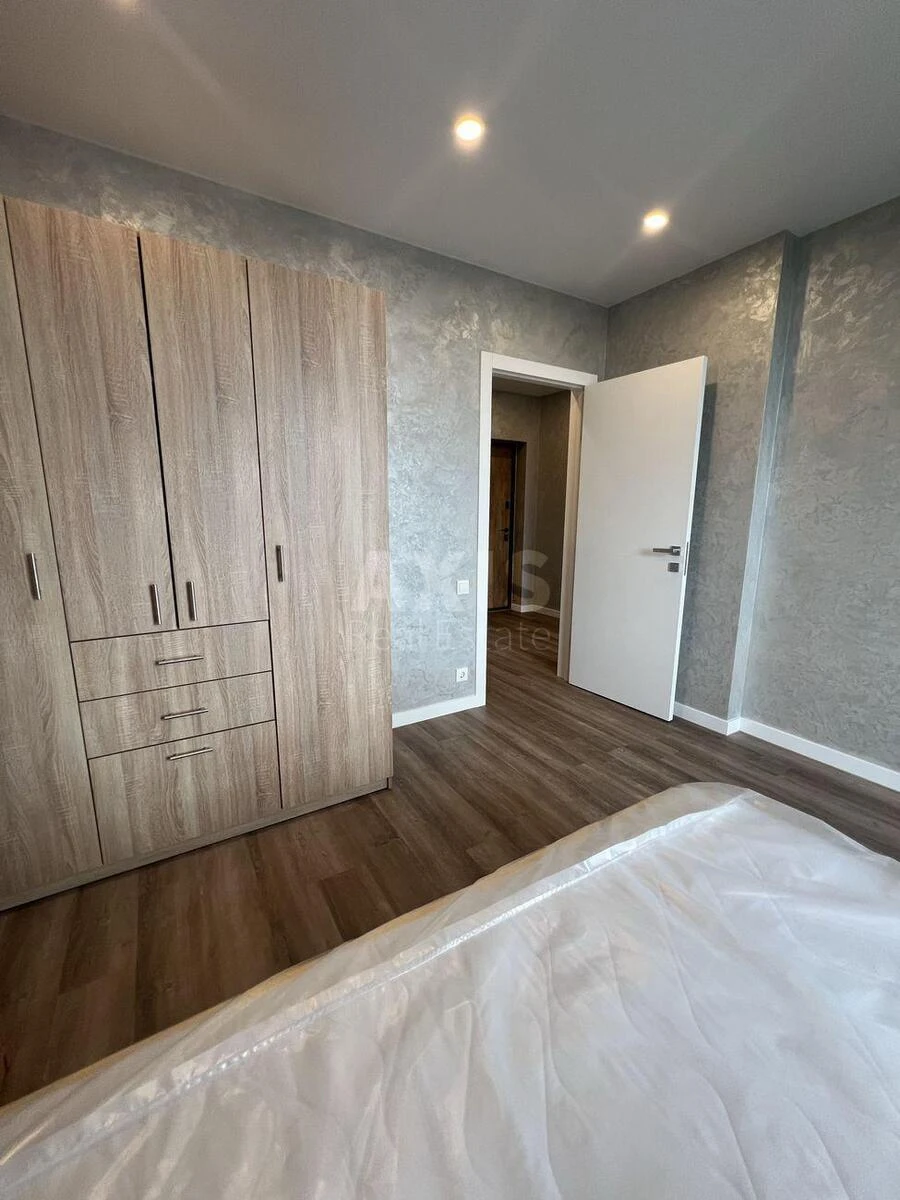 1k apartment shose Stolychne 10696744