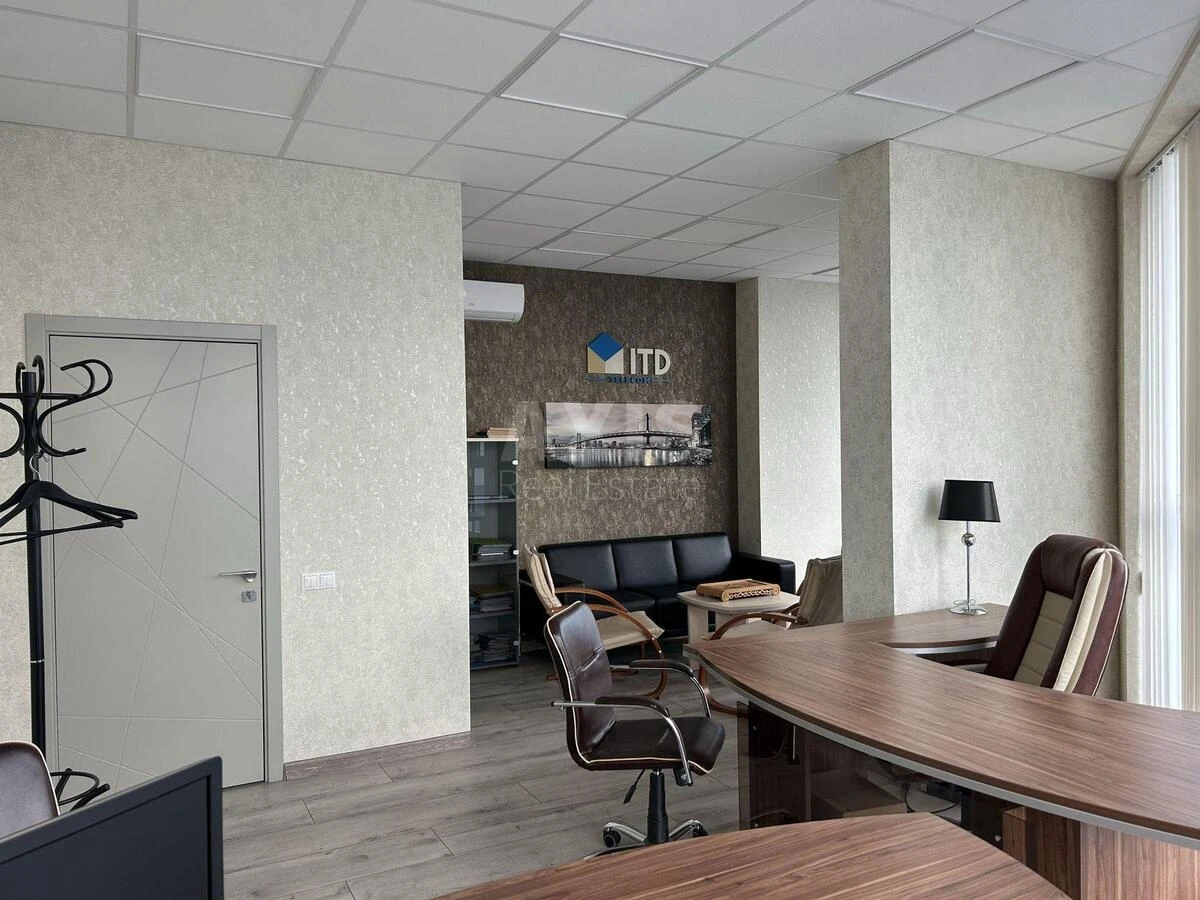 Office vul. Mykil's'ko-Slobids'ka 3Б, 175m27121616