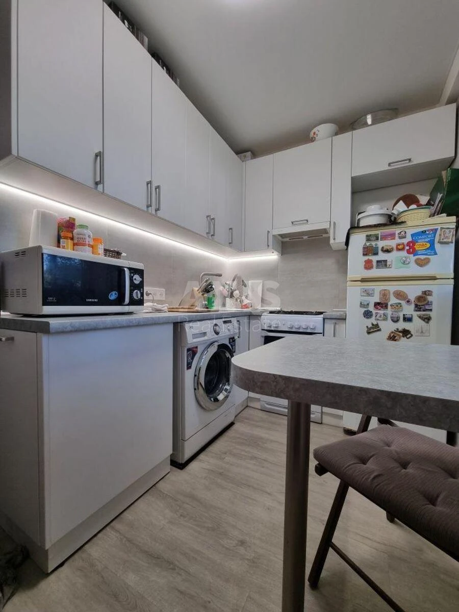 4k apartment vul. Ronalda Reyhana 20684741
