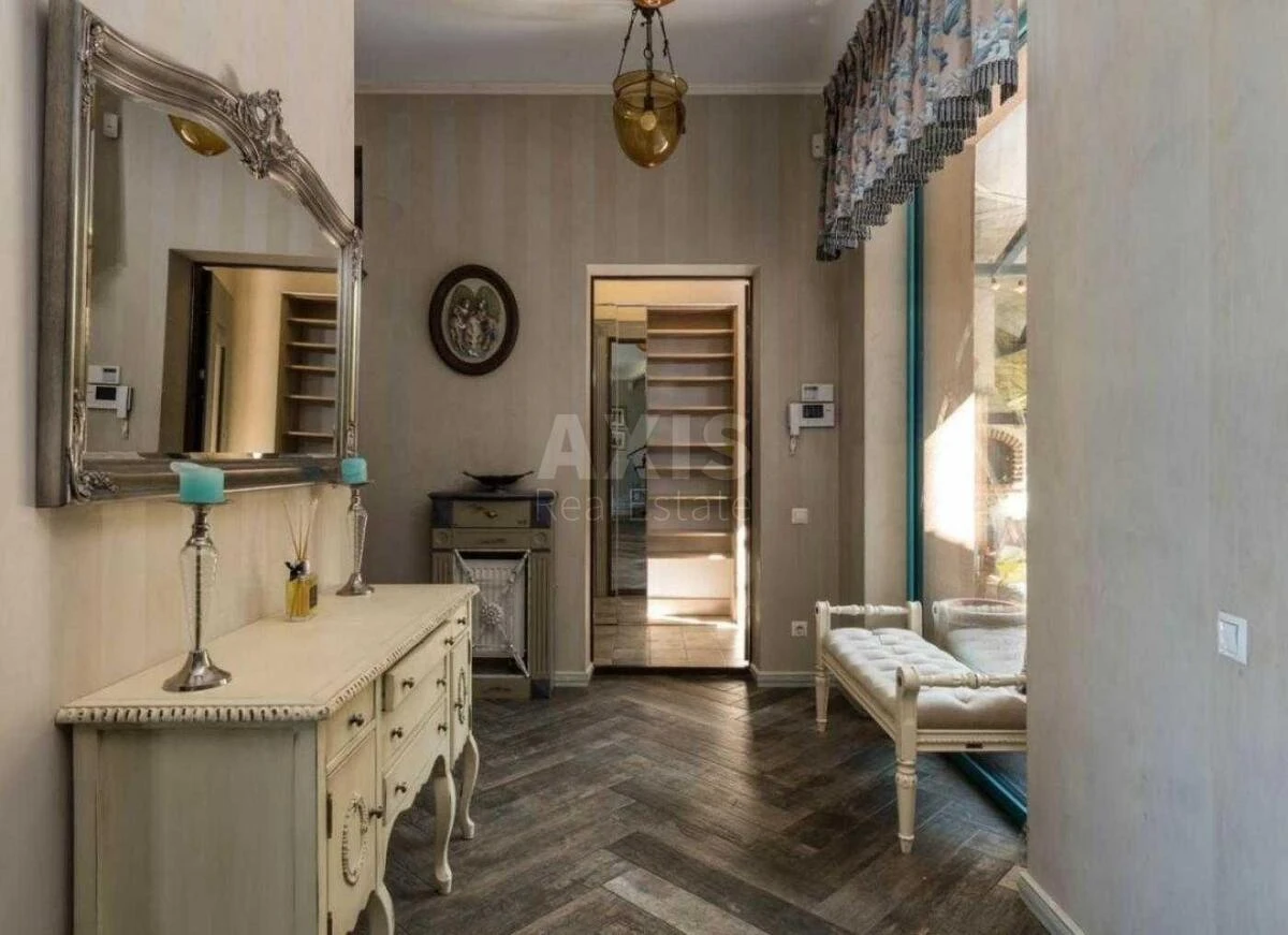 House vul. Lokomotyvna, 340m2, Kyiv city6402220