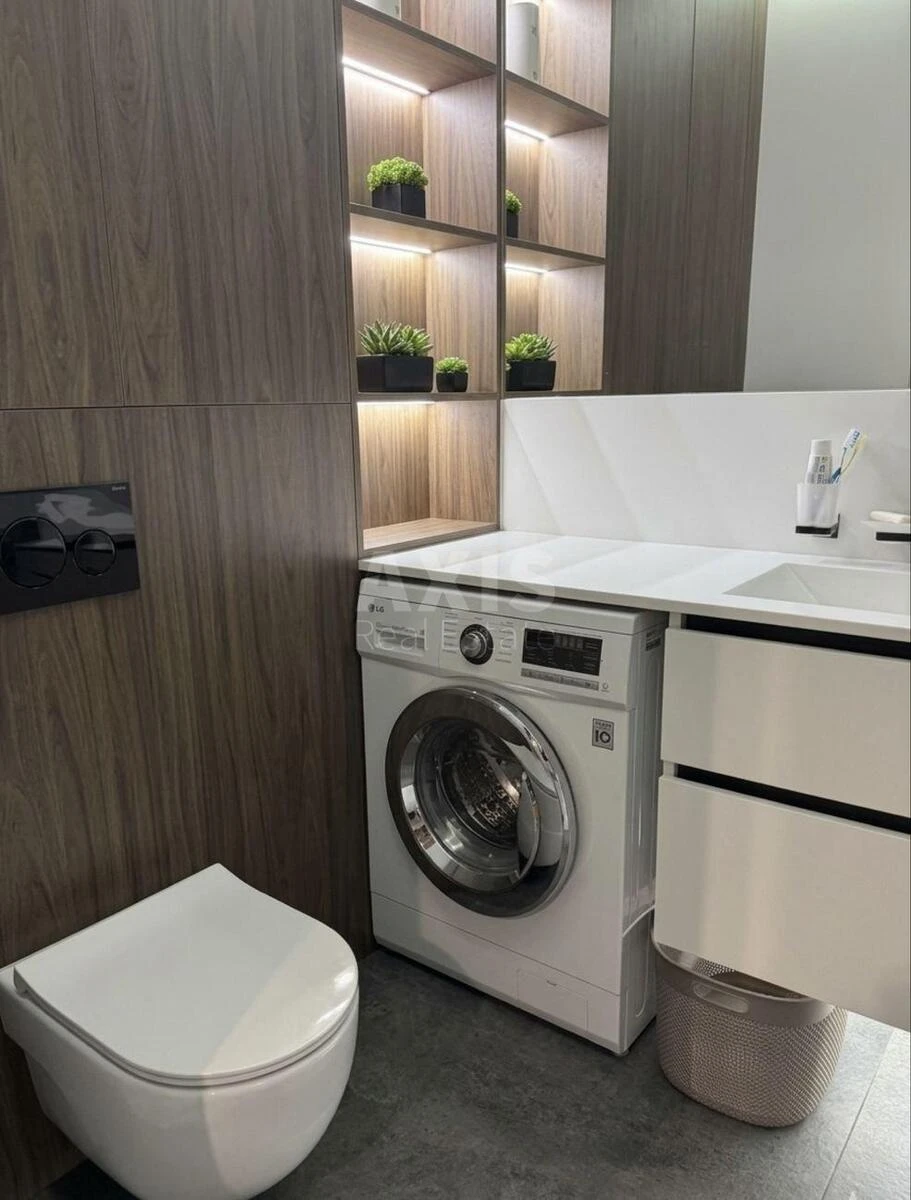 2к квартира ул. Салютная 2Б7136510