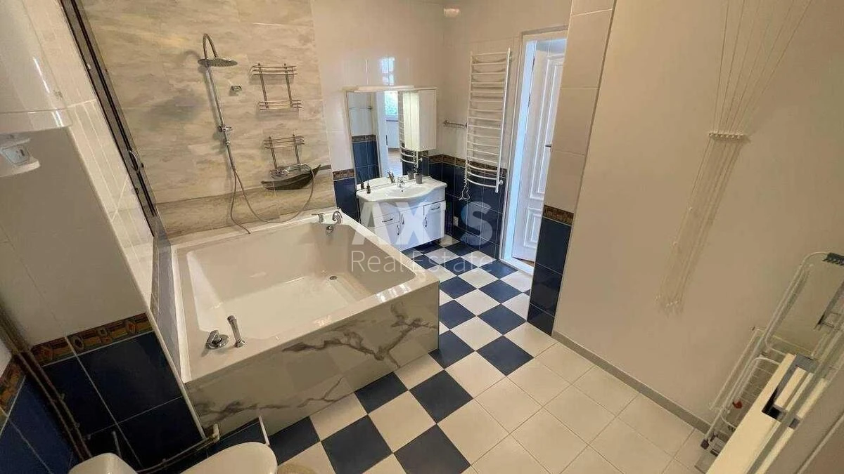 4k apartment uzv. Klovs'kyj 5706397